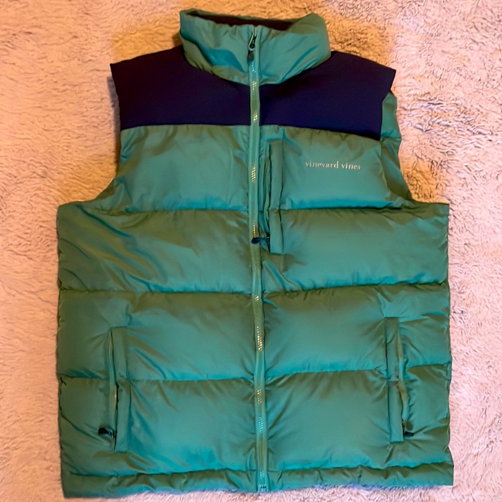 Vineyard Vines M down puffer vest - Picture 5 of 6